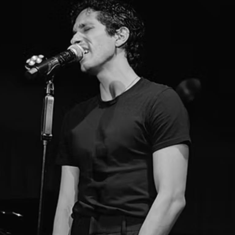 Vocalist/Actor Troy Trapicchio  Fri Oct 9th 7pm