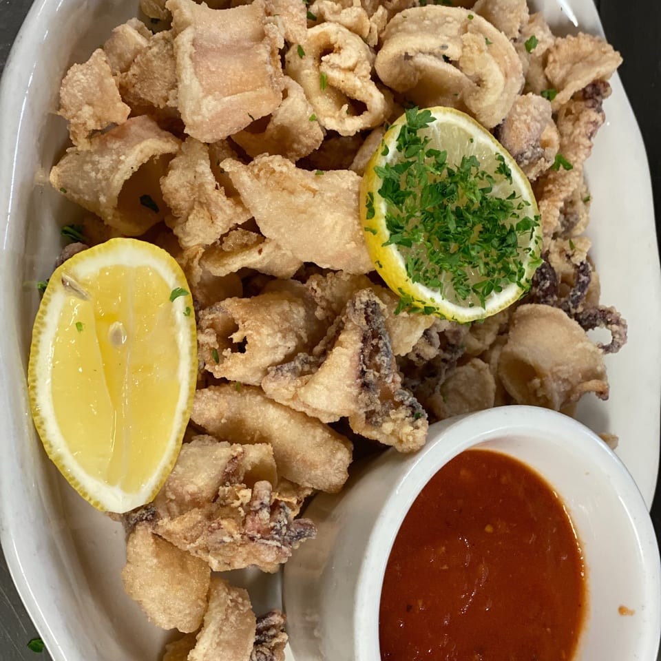Delicious Calamari: A Must-Try Appetizer